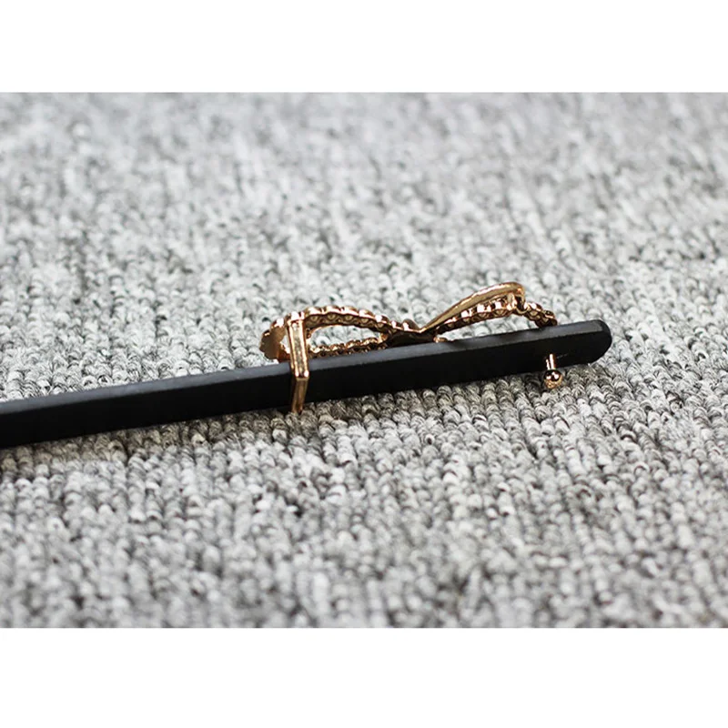 

Belts For Women PU Leather Luxury Brand Rhinestones Bow Bucke Thin Belt Trousers Jeans Ladies dress Female Black White Waistband