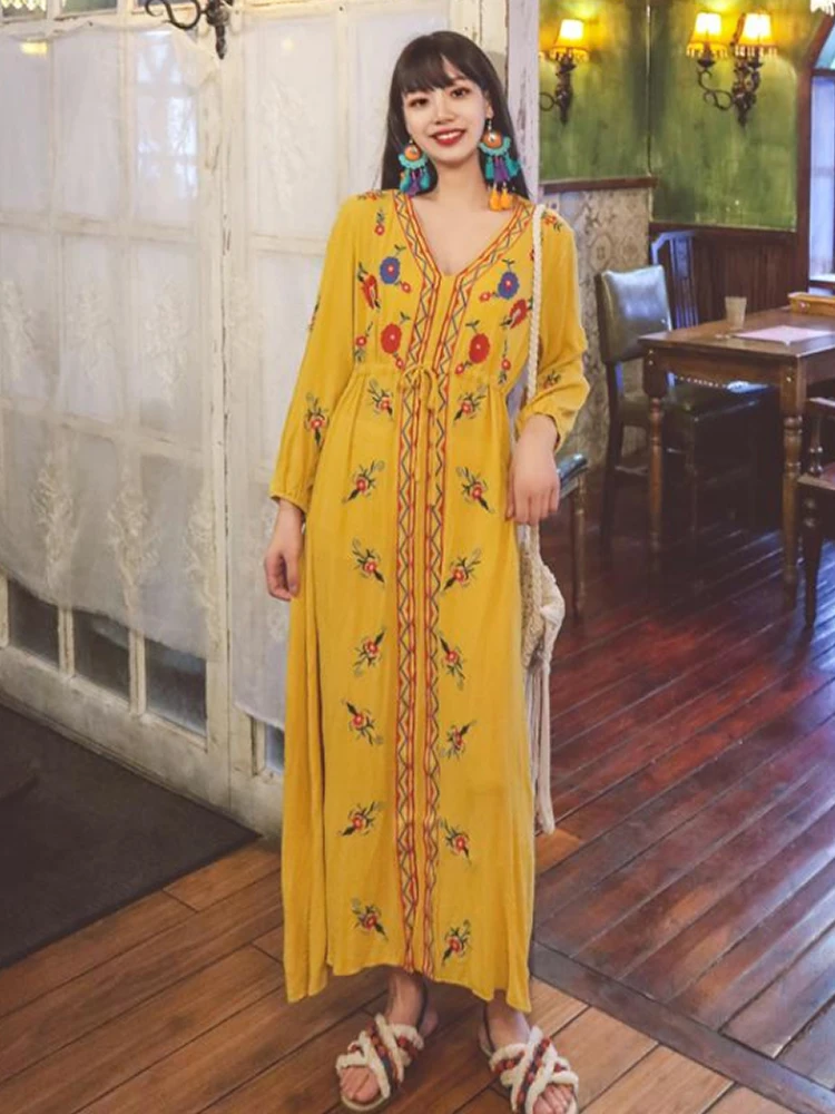 

Summer New Korean Women's Dress Ins Retro Embroidered v-Neck Long Sleeve Dress Bohemia Travel Vacation Exotic Style Long Dress