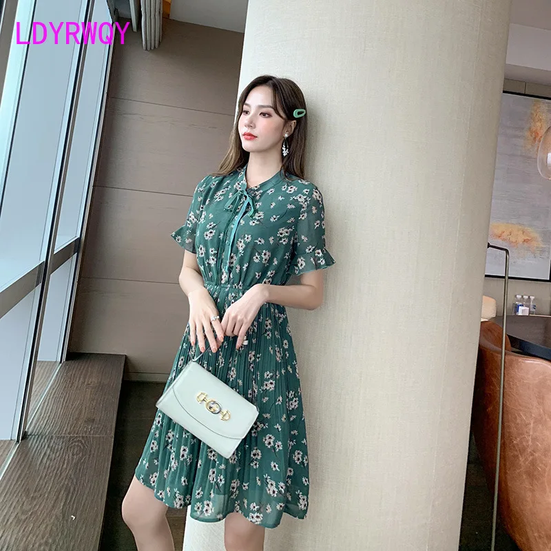

Floral women 2020 summer new temperament round neck waist wild fashion dress women Knee-Length Office Lady
