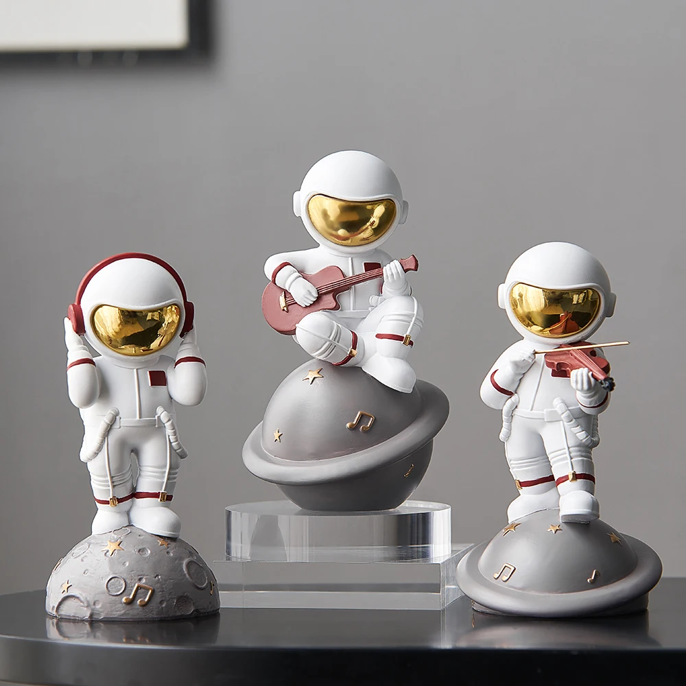 

astronauta Figurine kawaii desk office accessories for women's room Desk accessory bedroom garden astronaut desk Home Decoration