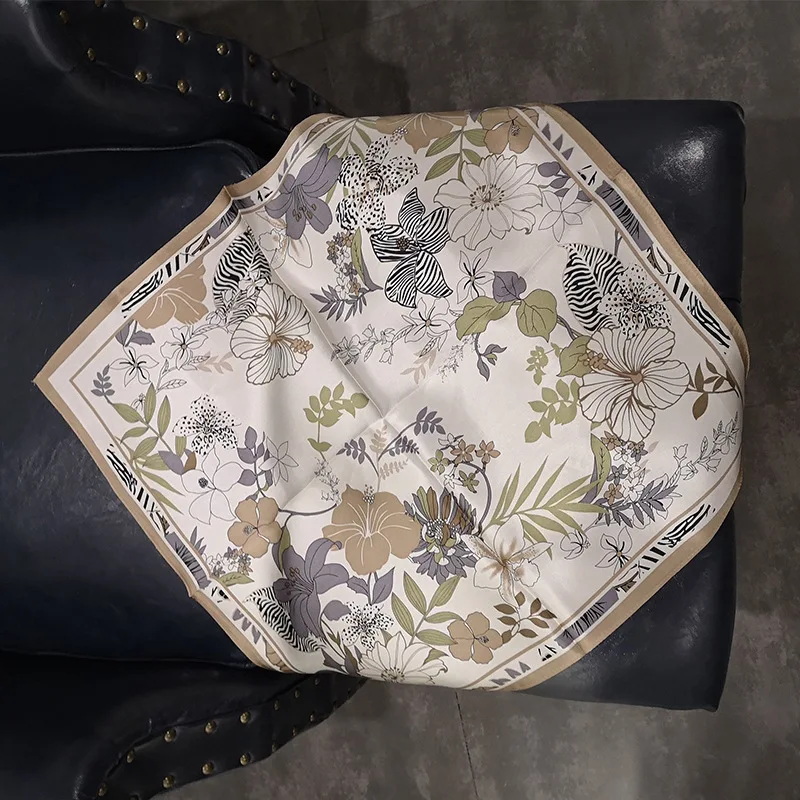 Женский Шелковый квадратный шарф из натурального материала размеры 53*53 см |