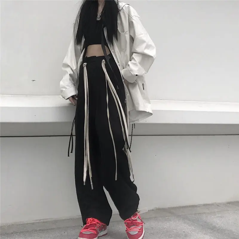 

Favour Hip Hop Joggers Women Winter 2020 Fashion High Street Sweatpants Women Loose Casual Streetwear Black Trousers Women