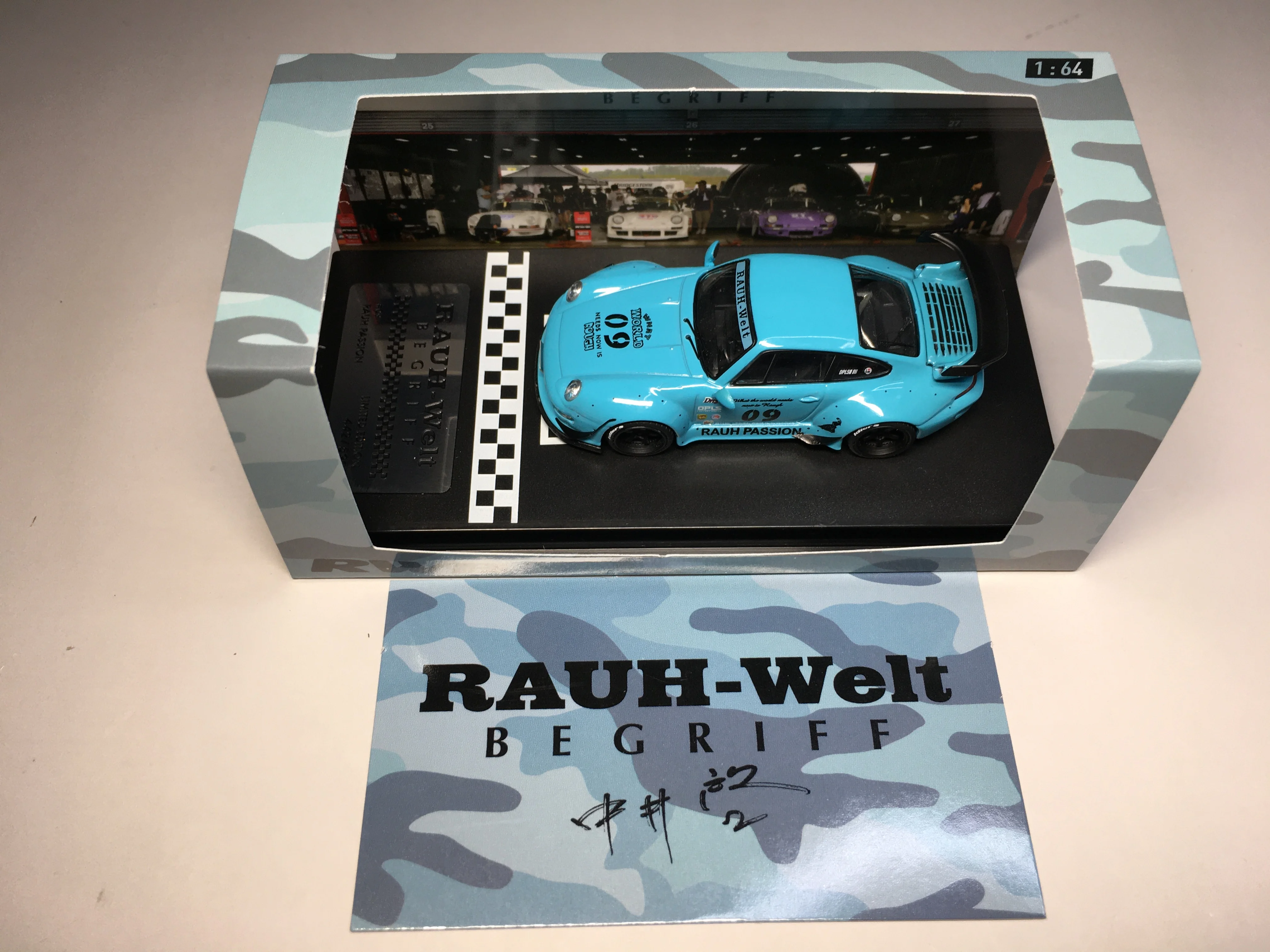 

RWB Japan Official Product 1/64 RWB 993 Rauh Passion #09 Idlers 12Hrs Endurance Race Die Cast Model Car Collection Limited