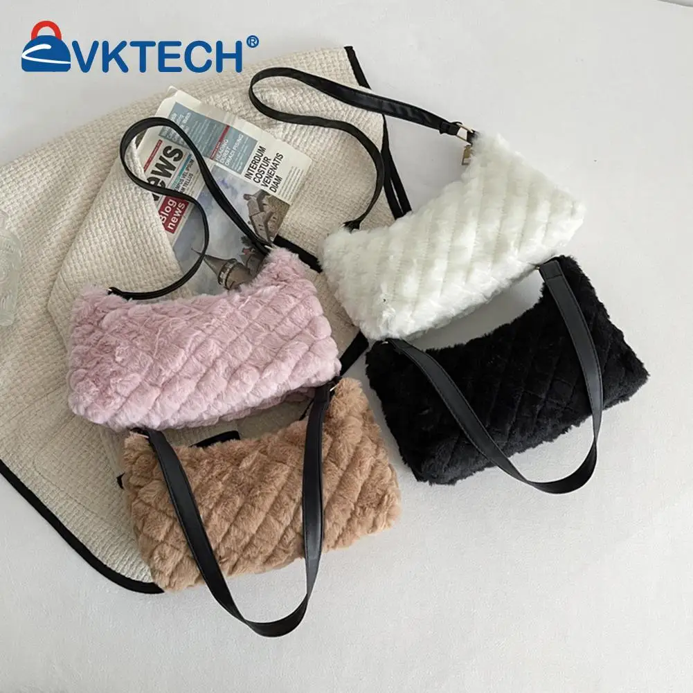 

Fashion Women Plush Faux Fur Diamond Lattice Handbag Autumn Winter Zipper Cloud Shoulder Bag Pure Color Armpit Bag