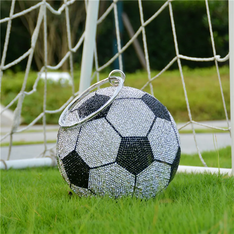 Сумки через плечо с кристаллами и круглой металлической ручкой женские