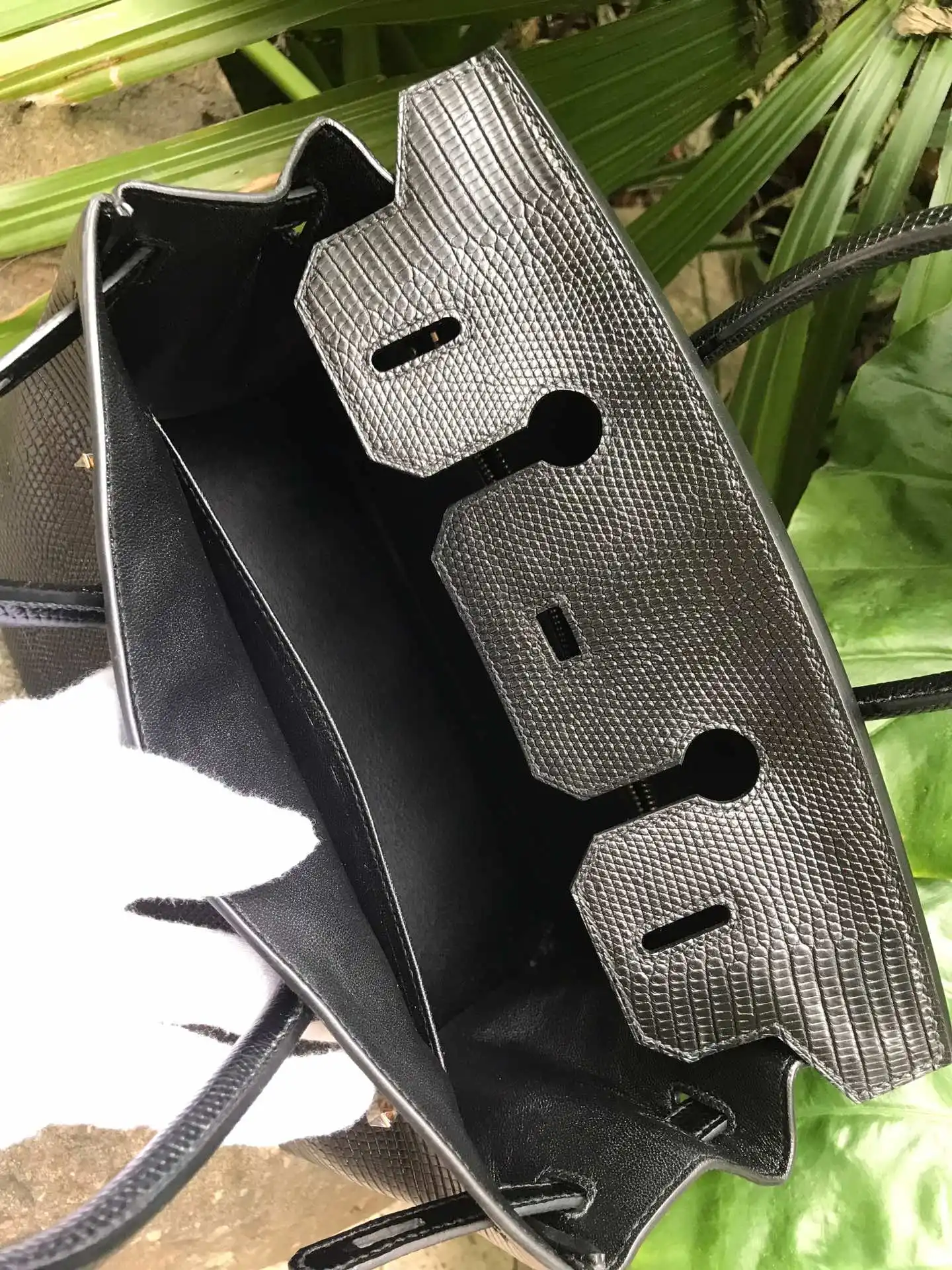 

Fully Handmade Lizard Design Handbag, 25CM Luxury bag,Brand Purse,Wax Line Stitching, Fast delivery