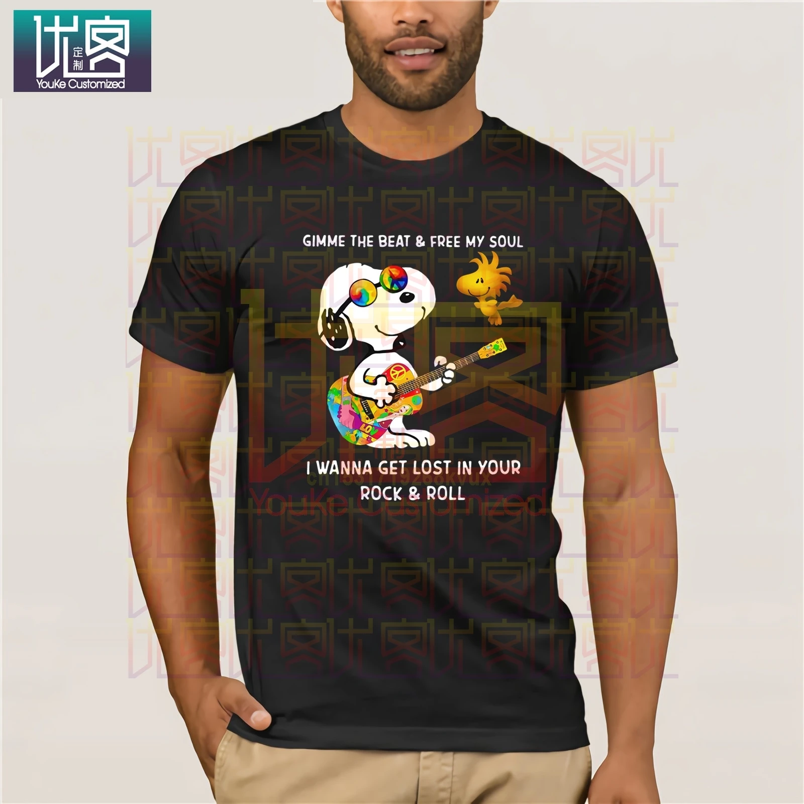 Возьмите бренд арахиса и Woodstock дай мне Beat душой футболка Для Мужчин's короткий