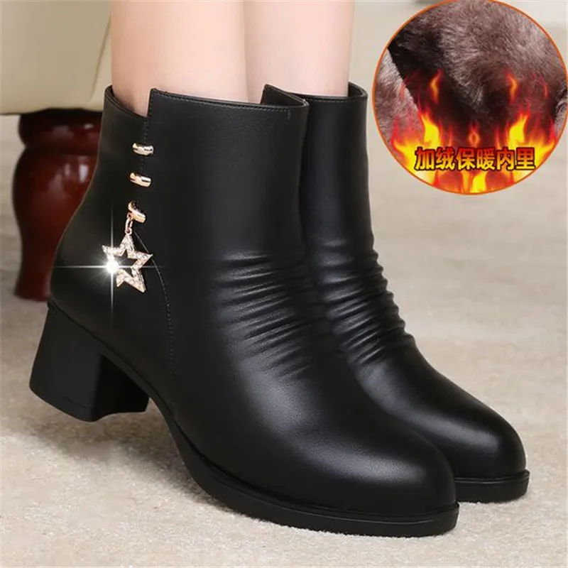 

2020 New Fashion Rhinestone Genuine Leather Boots Cotton Shoes Winter Ladies Boots Thick Heel Non-Slip Short Boots Women's Boots