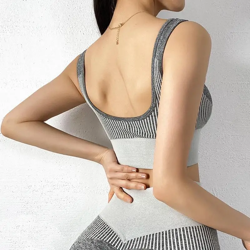 

NORMOV Sports Bra Push Up Top Running Gym Bra Padded Woman Top Soft Fitness Sports Crop Top