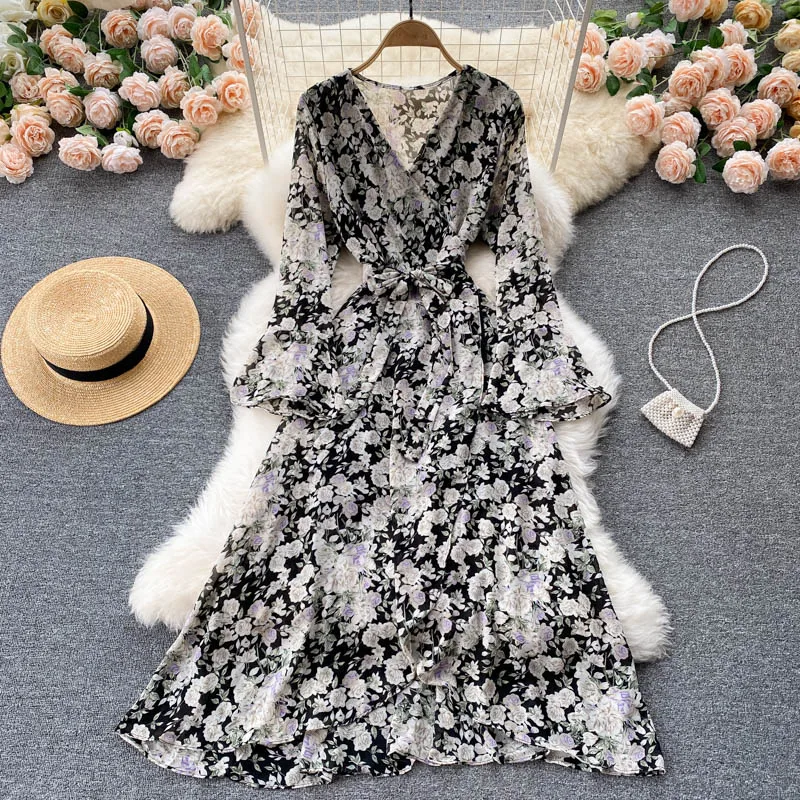 

Шифоновое платье-миди с цветочным принтом, Расклешенным рукавом