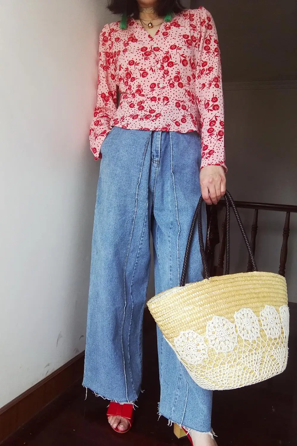 

2019 New Women Top V Neck Front Buttons Sweet Slim Shirt