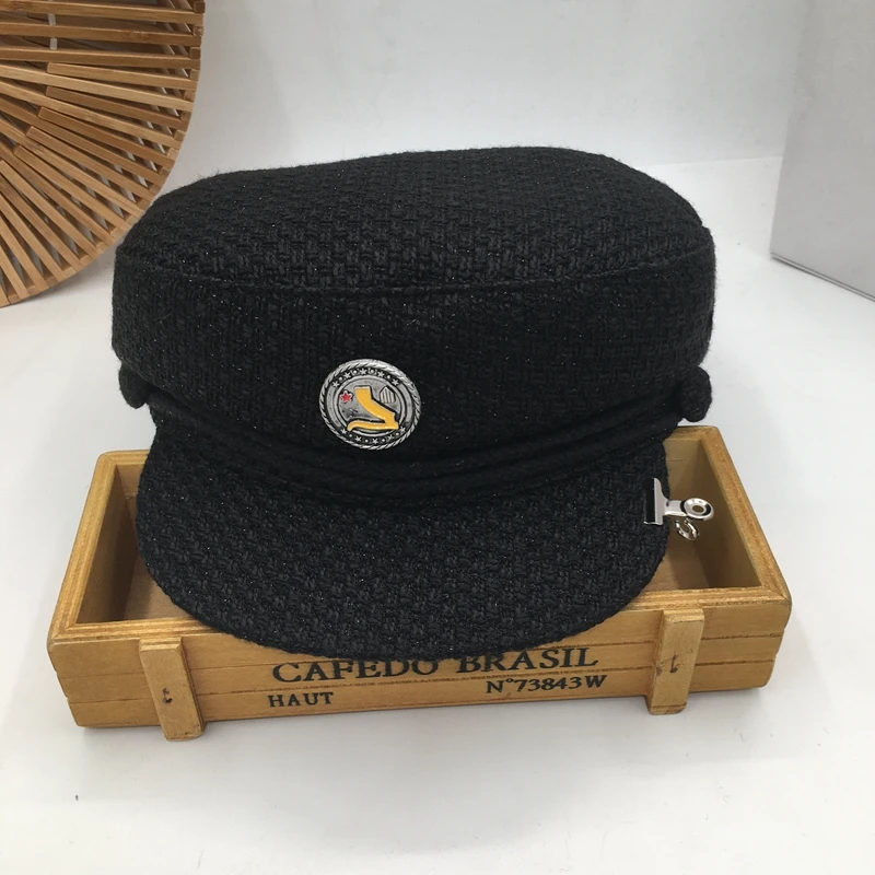 Женская трикотажная кепка газетчика в стиле милитари |