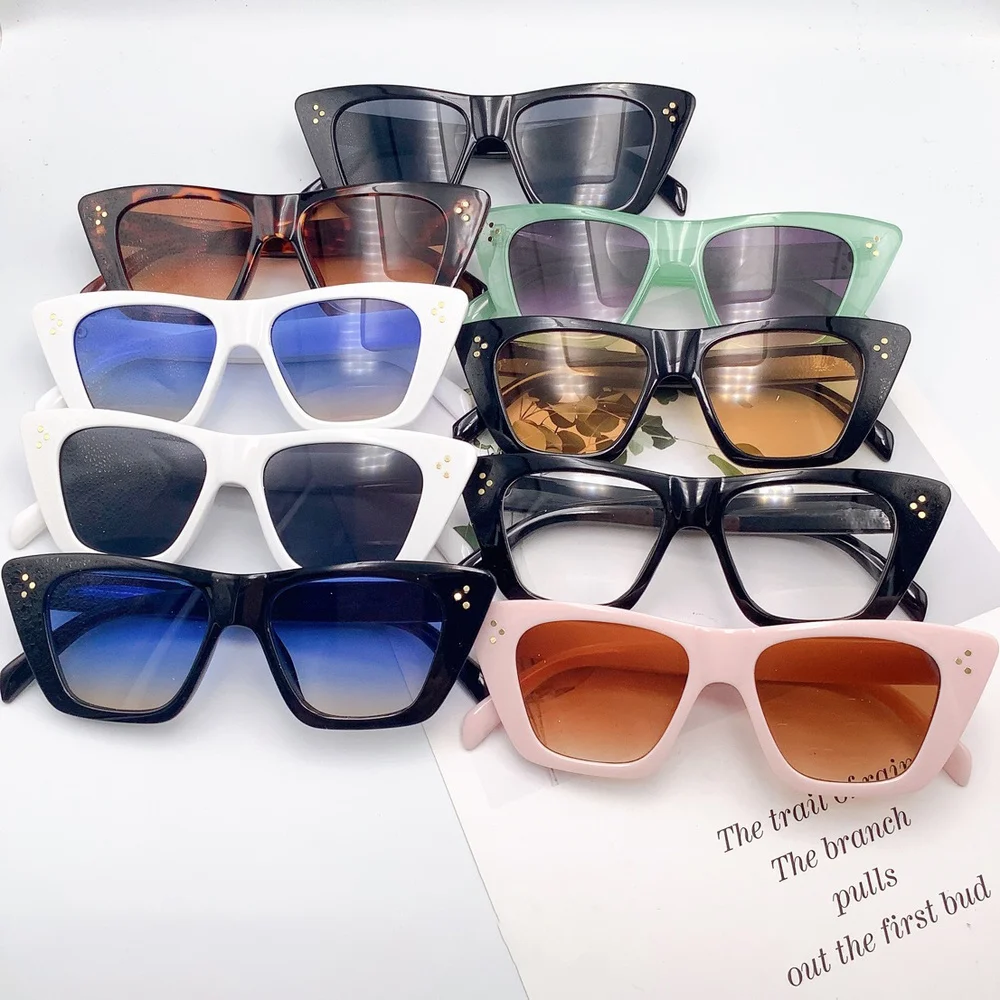 

Unique Vintage Flat Top Frame Women Sports Glasses Fashion Ladies Oversized Sunglasses Retro Cat Eye Sun Glasses Driver Goggle