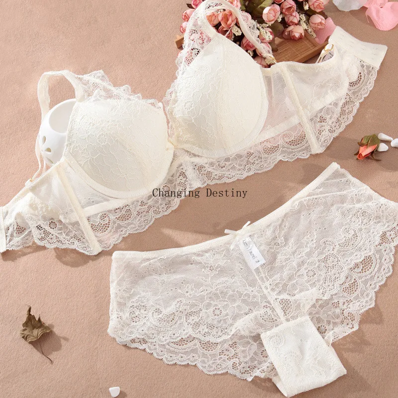 

Female Lingerie Nobility Sexy Women's Underwears Four Rows of Four Buckle Deep V Gather Together Bra Brief Sets