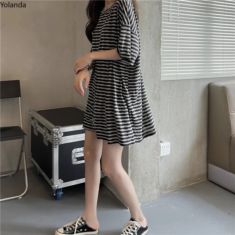 

Missing Striped Short-sleeved T-shirt Under The Clothes Women's Summer 2021 New Design Sense Small Loose Medium and Long Clothes