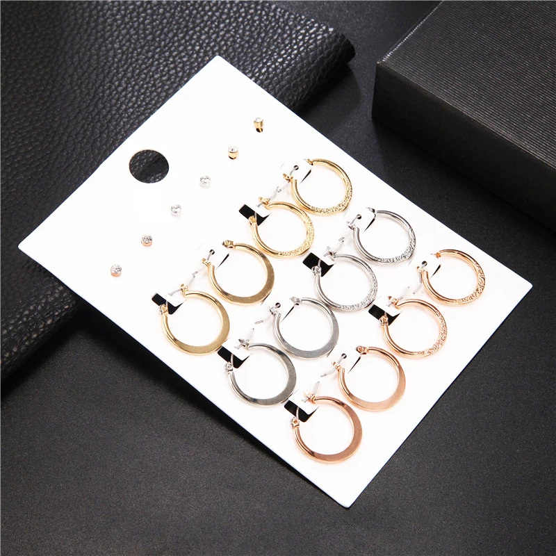 Маленькие круглые серьги кольца в стиле панк для мужчин и женщин разноцветные