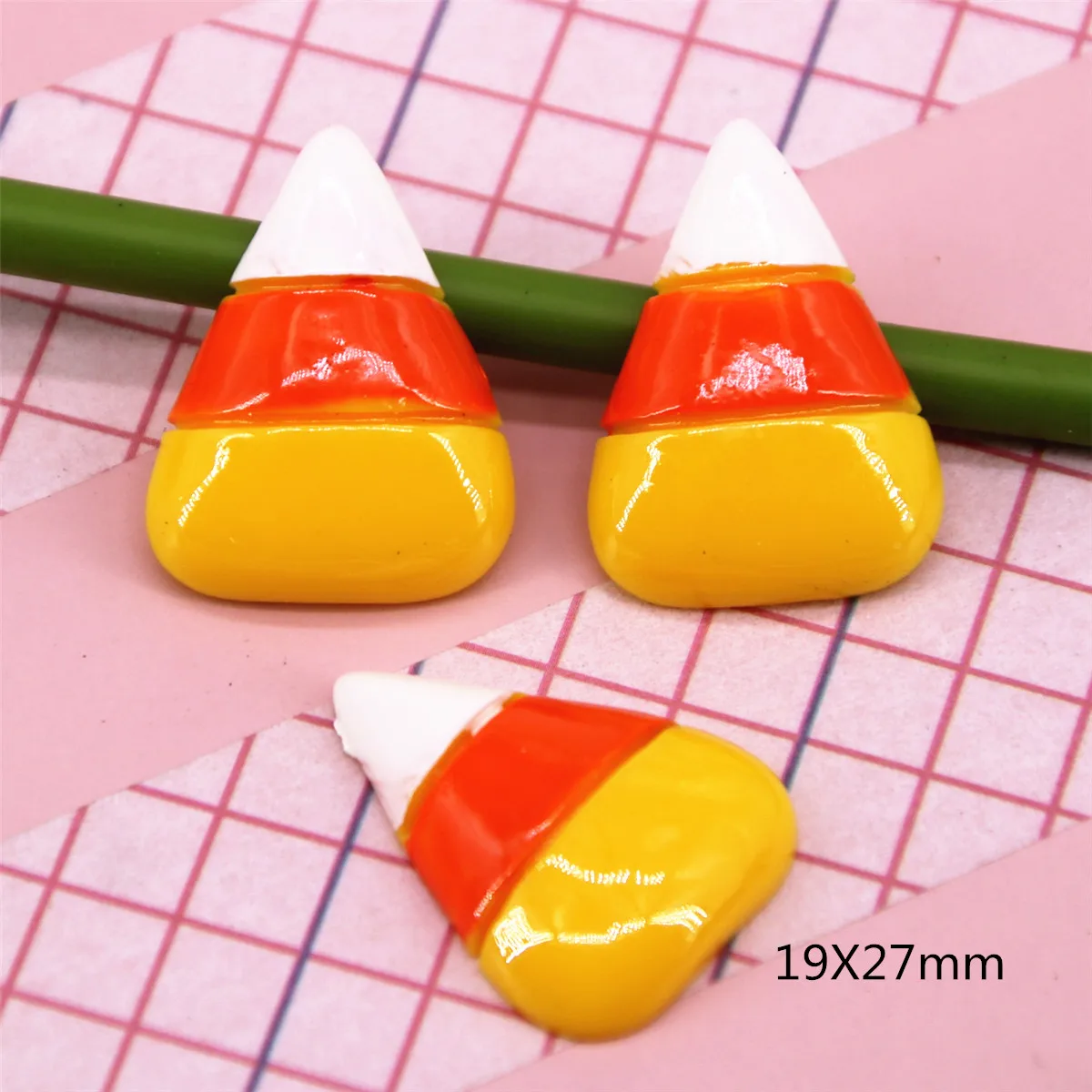 

10 шт. смолы Хэллоуин кукурузные конфеты плоская спина, Кабошон Художественное украшение подвеска рукоделие ювелирные изделия крафт украше...