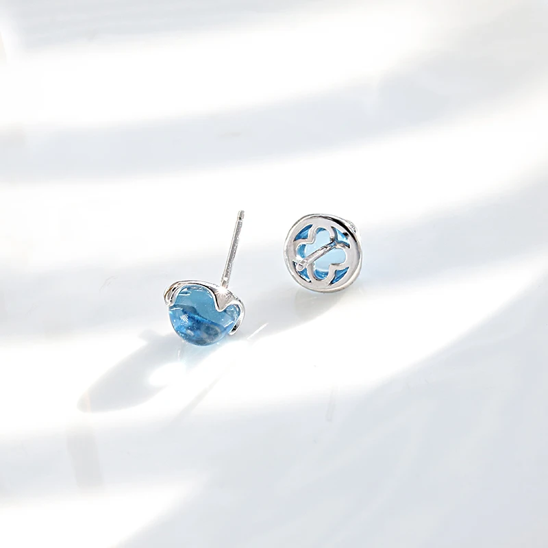 Женские серьги гвоздики с кристаллом Русалочка светильник серебристого цвета