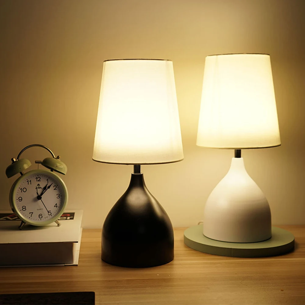 

Светодиодная настольная лампа в скандинавском стиле, приглушаемый современный ночсветильник для спальни, гостиной, комнатное освещение