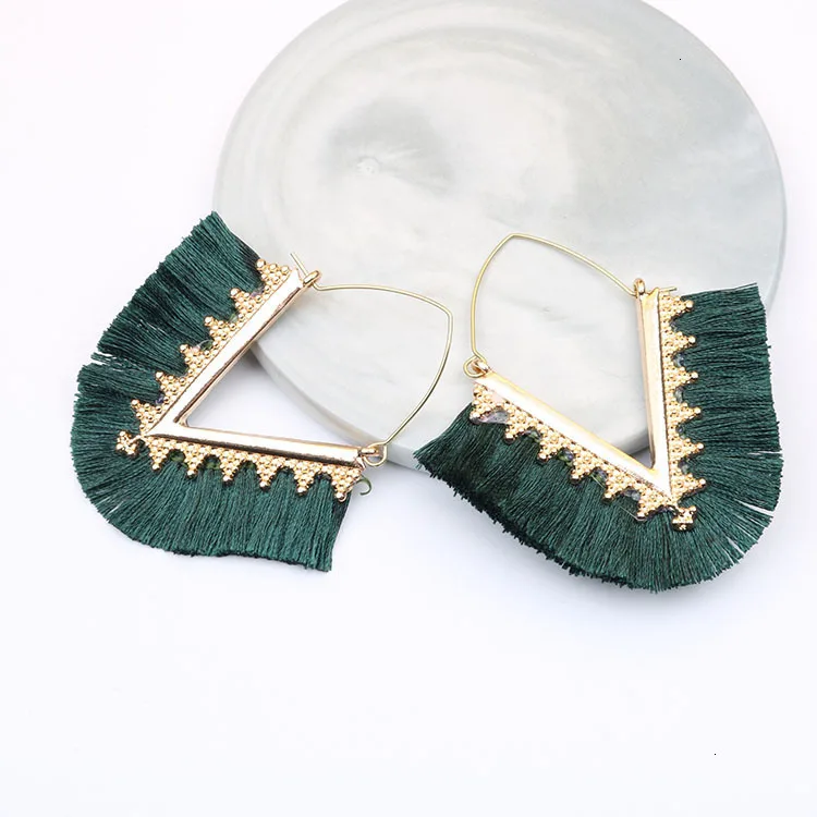Новые модные сережки с кисточками Boho женские подвесками индийские длинные