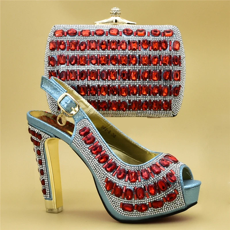 

Новое поступление, подходящий размер, украшенный искусственными ботинками и сумкой, набор для вечерние, женские туфли-лодочки на высоком каблуке