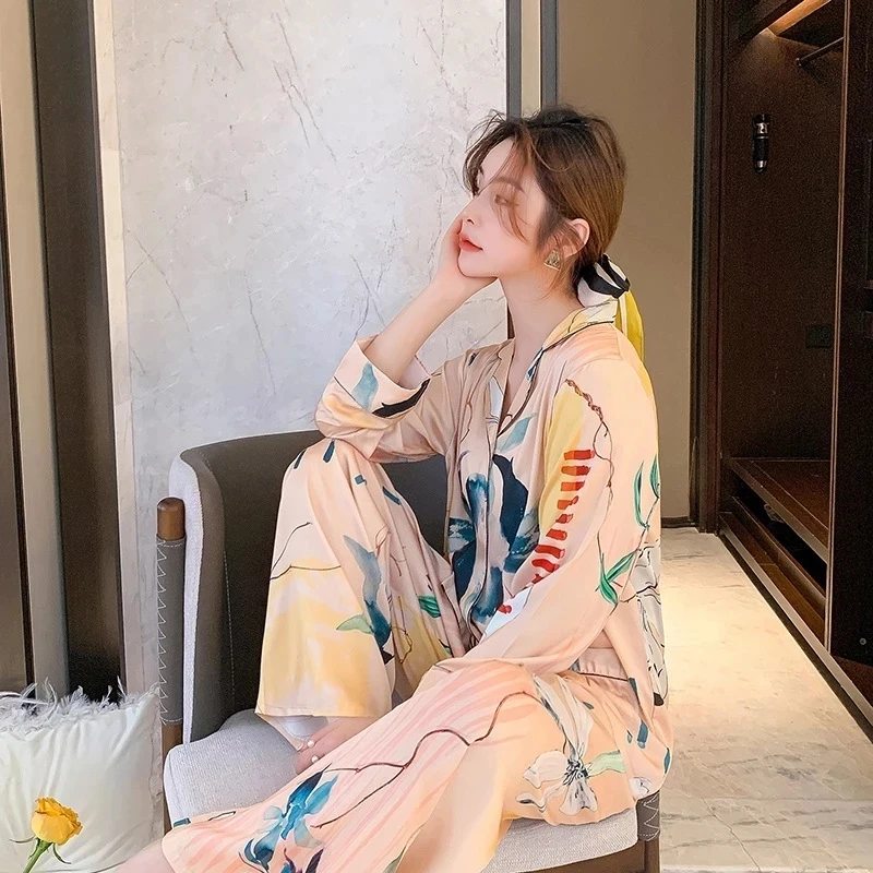 Luxurious Women's Pyjama Set Silk Long Sleeve Spring Autumn Ladies Pajama Sut 2 Pcs with Pants Satin Loose Sleepwear for Female