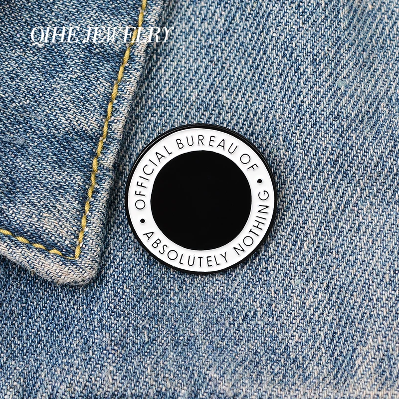 

QIHE JEWELRY Black Circular Enamel Lapel Pins Unique Design Brooches Badges Fashion Pins Gifts for Friends Pins Wholesale