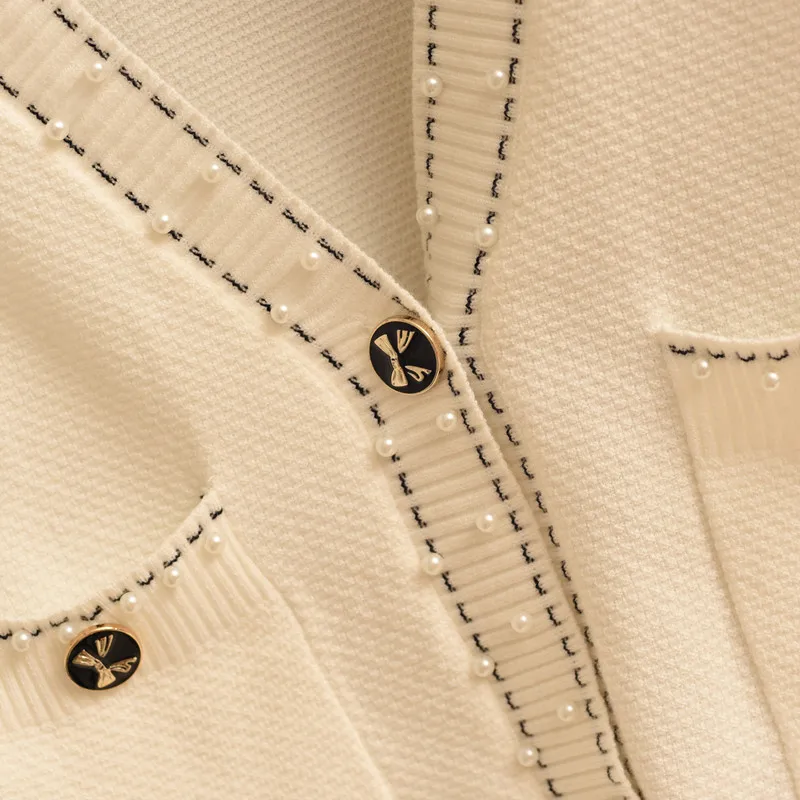 

MUMUZI Knitwear 2020 spring new loose sweater pearl beaded V-neck knit cardigan jackets solid color coat fashion