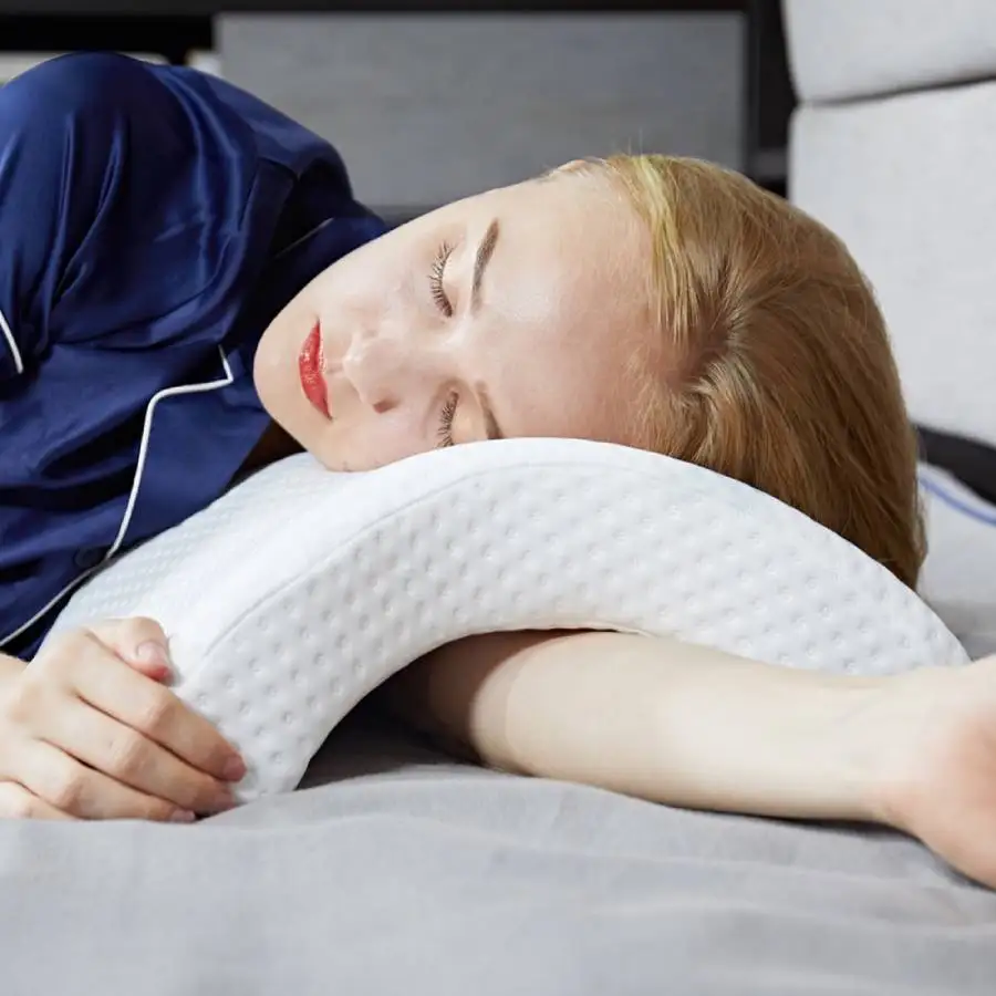 

BEYOND CLOUD Arch U-Shaped Memory Foam Sleeping Neck Cervical Pillow with Hollow Design Arm Rest Pillow for Couple Side Sleepers