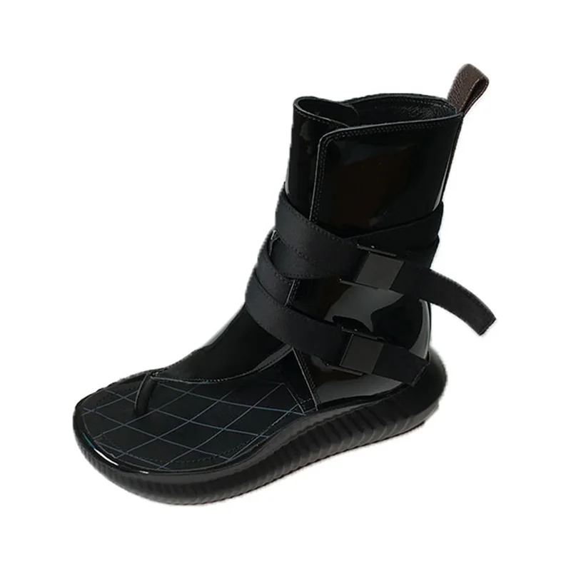 Женские летние ботинки в римском стиле с ремешком и пряжкой на плоской подошве