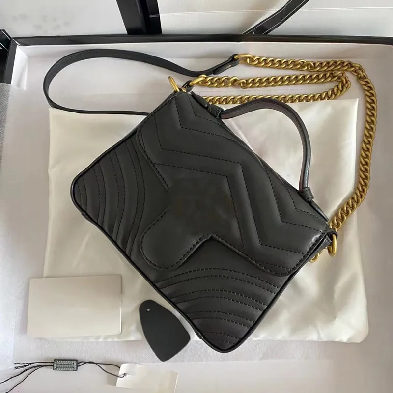 

Luxury women's Handbag of 2021 Leather high-volume striped shoulder bag with flip pockets. Free delivery