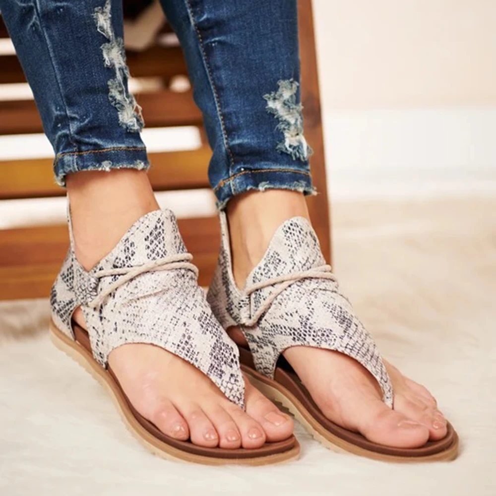 

2020 Summer Strap Sandals Women's Flats Open Toe Leopard Casual Shoes Rome Plus Size 36-43 Thong Sandals Sexy Ladies Shoes