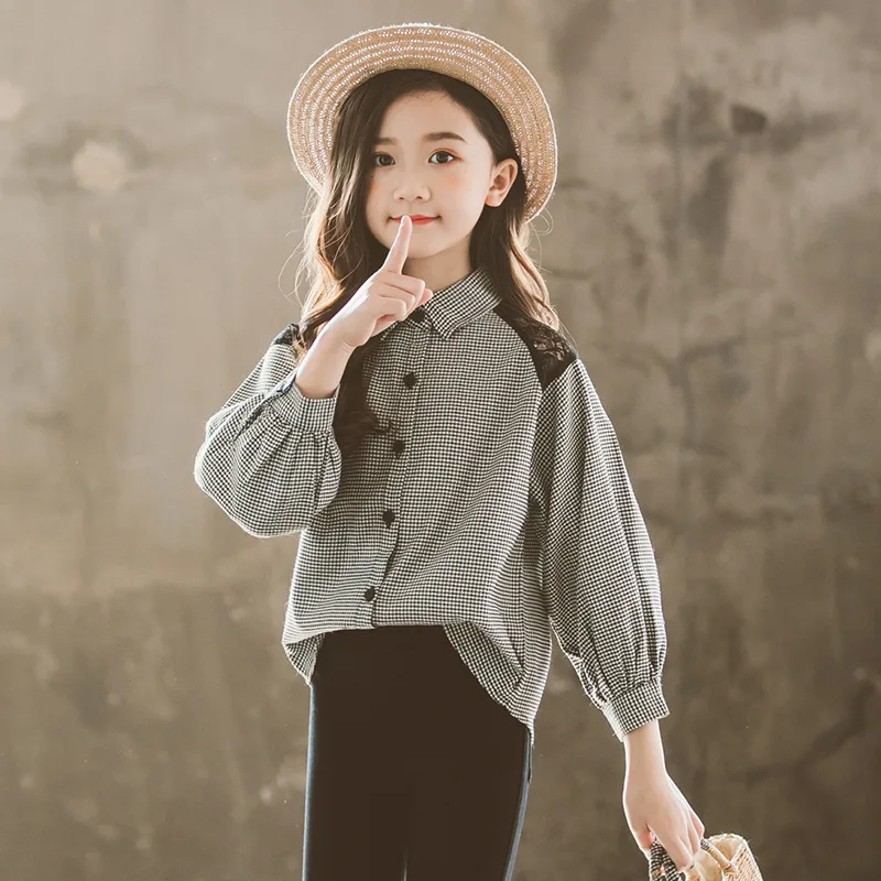 

Spring 2020 Girls Plaid Shirt Tops For Kids Lace Patchwork Fashion Blouses Clothing Children Black Loose Blouse Teenage Girl