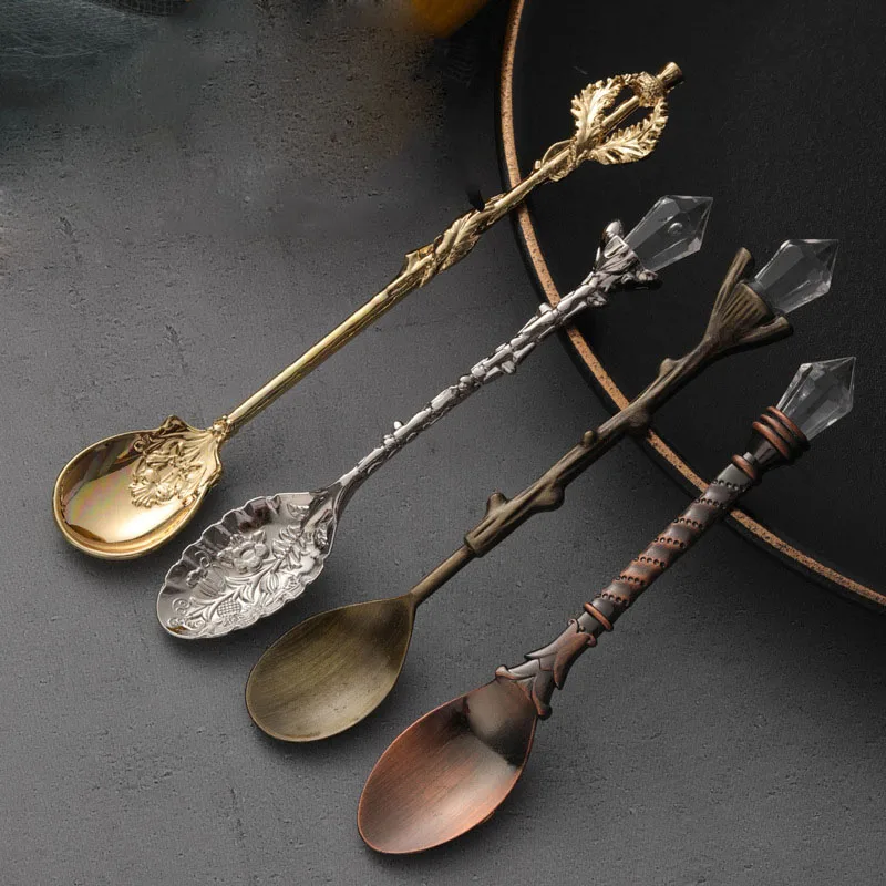 

5/6Pcs Mini Royal Style Spoons Forks Vintage Metal Carved Coffee Fruit Dessert Cutlery Fork Tea Ice Cream Spoon Kitchen Flatware