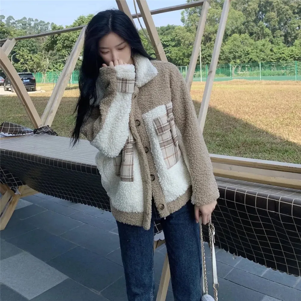 New Winter Lamb Wool Coat Women Thickened Plaid Pocket Small Fragrance Korean Style Autumn Loose Short Stitching Lamb Wool Top