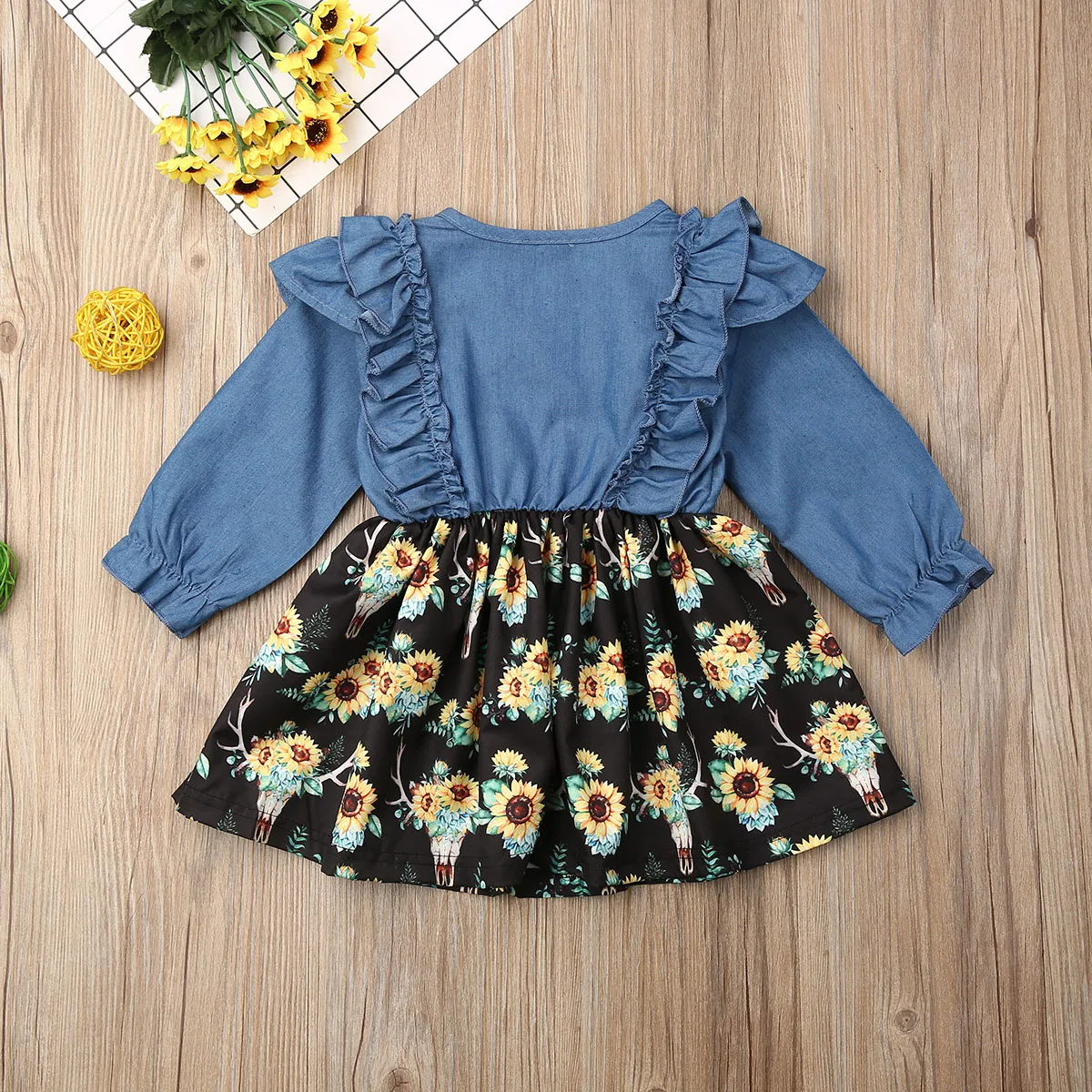 Детское платье-пачка с длинным рукавом оборками и подсолнухами | Детская одежда