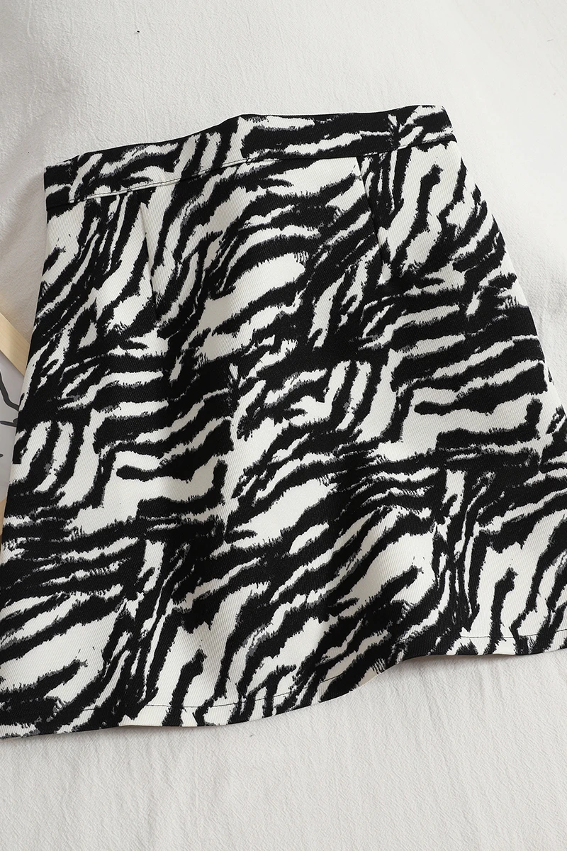 

Fashion zebra pattern print Mini skirt women's autumn Korean new temperament high waist bag hip wild A-line skirt female