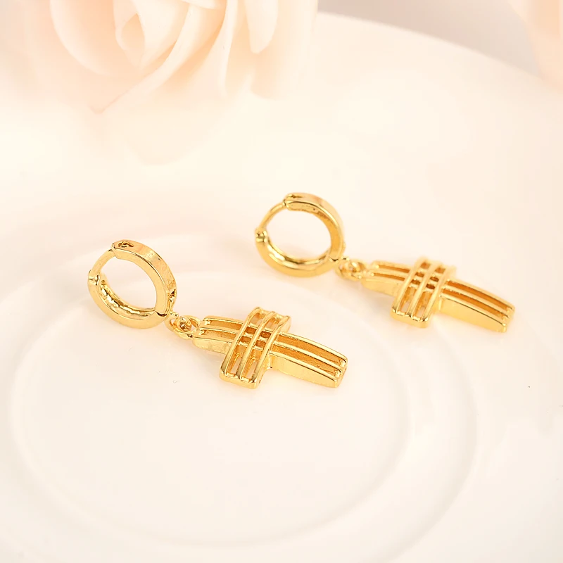 

2021New Gold Color Hollow Cross Earrings For Women Vintage Drop Statement Earring Elegant Arab African Jewelry