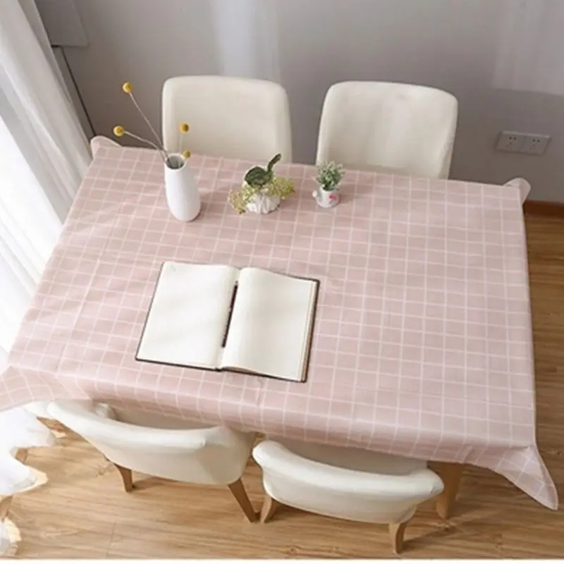 Клетчатая стильная скатерть ПВХ пластиковая кухонная маслостойкая декоративная