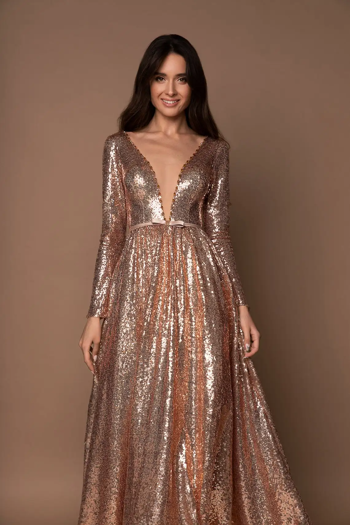 

2021 Glitter Blue Sequins V-neck A-Line Evening Dress Long sleeve sexy halter Ball Gows for Prom Parties Plus Size Custom size