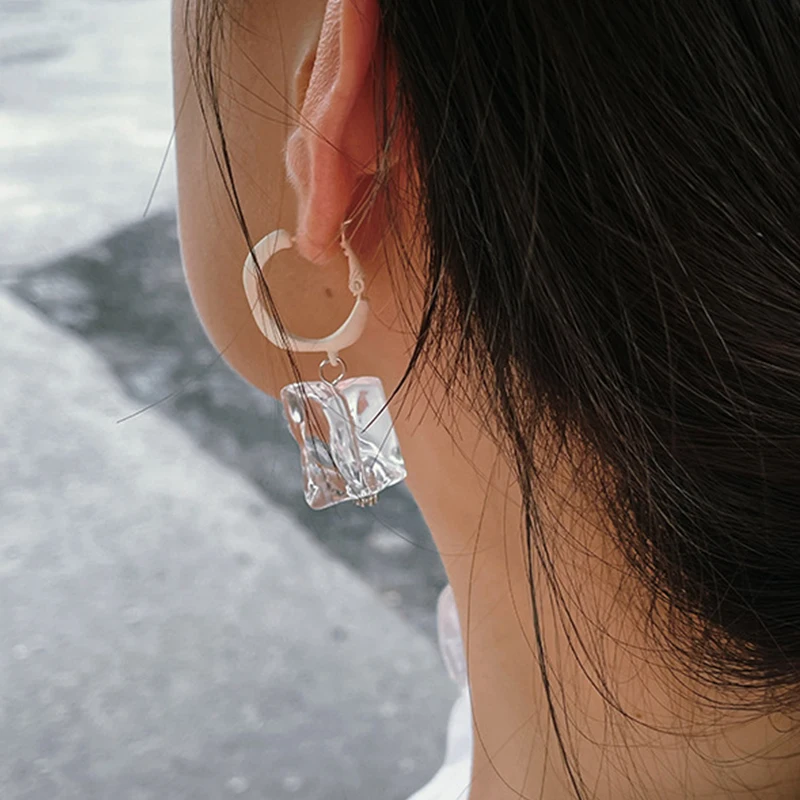 

Korean Trendy Transparent Clear Resin Acrylic Dangle Earrings Simple Irregular Drop Earrings for Women Girls Jewelry