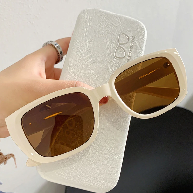 

2021 Women's Square Sunglasses TFashion Vintage Brand Designer Rectangle Sun Glasses Women Men Eyewear Shades UV400 gafas de sol