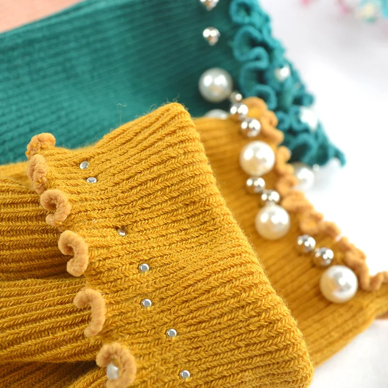 

5 Pair Fashion Crimping Korean Style Women Socks Beautiful Pearl Decoration Winter Socks Keep Warm Leg Warmers Femme Sokken Set