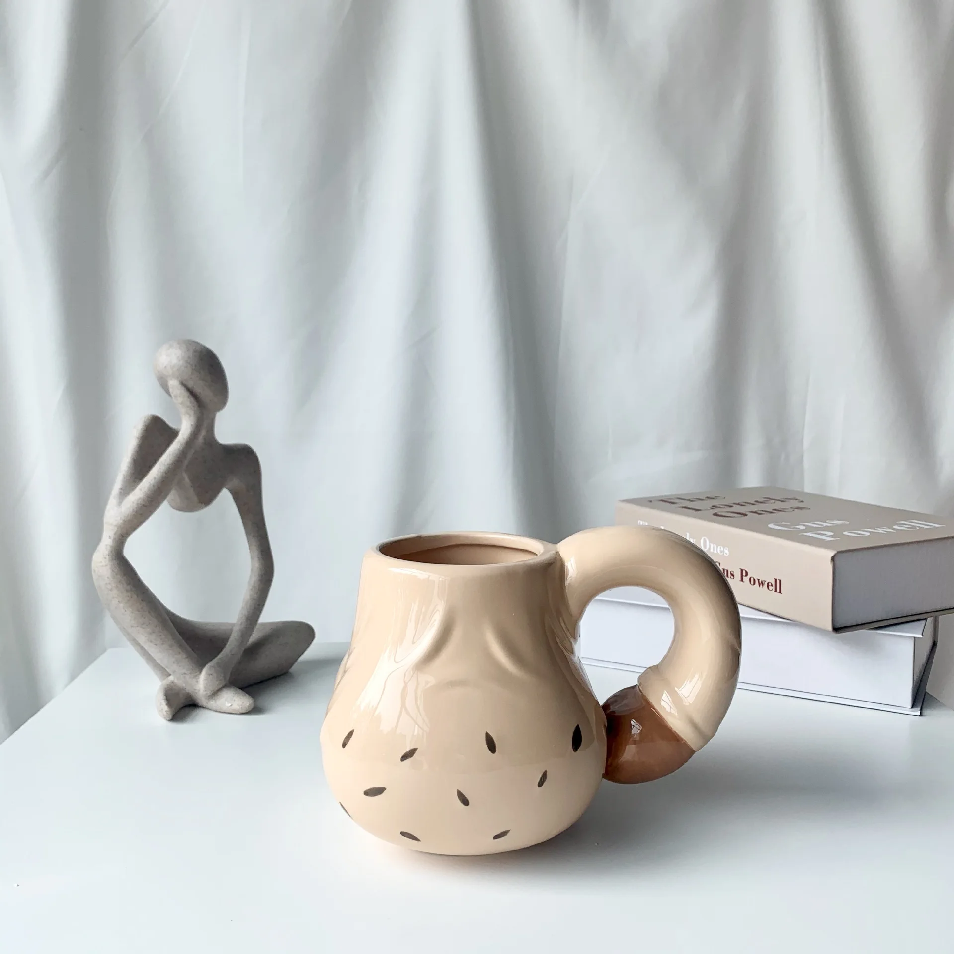 

850ml large-capacity Japanese spoof fun adult ceramic coffee mug dessert cup for friends and couples funny birthday gifts
