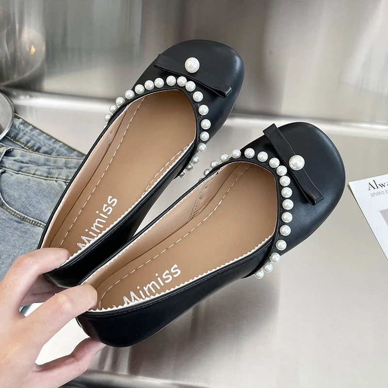 

Square toe comfortable flat shoes spring 2021 new all-match exquisite pearl shallow mouth women's shoes