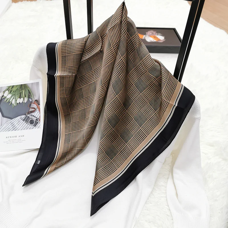 

Scarf square scarf ladies spot gold chain totem head scarf neck scarf sports headdress wristband scarf printed handkerchief