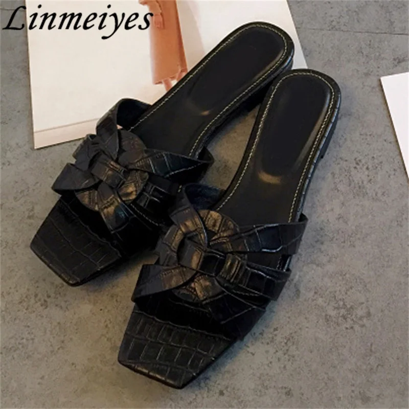 

Stone Pattern Leather Slippers Women Cross Braided Slides Ladies Flat Mules Ladies Casual Beach Shoes Woman Summer Slippers
