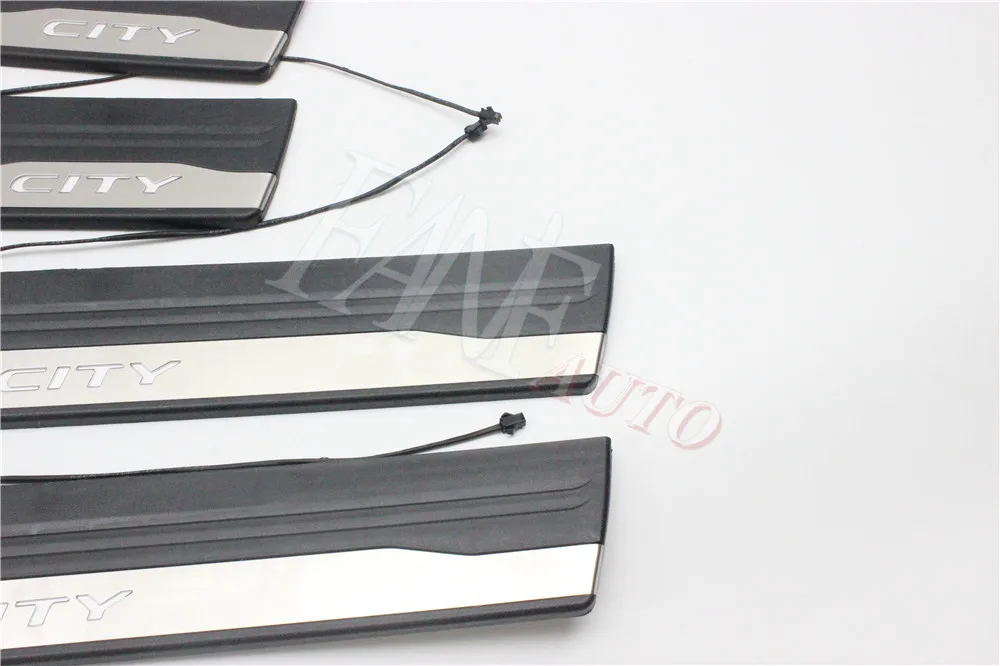 Стайлинг автомобиля светодиодная Накладка на порог из нержавеющей стали