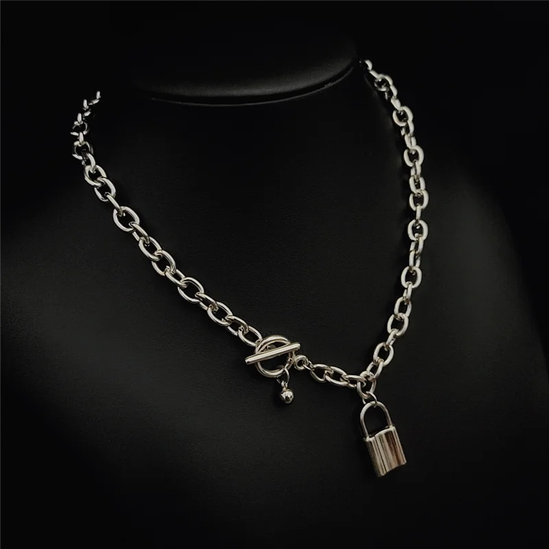 

Hip hop rock and roll cold hip hop creative new small lock necklace personality net red with the same style punk style necklace