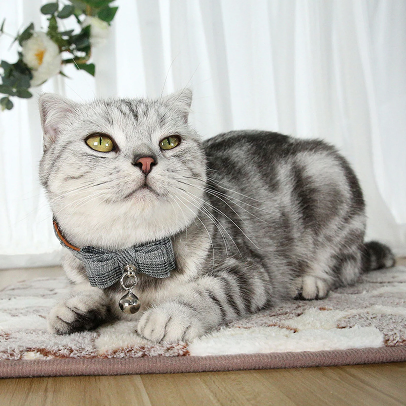 Воротник-колокольчик с бантом из искусственной кожи регулируемым британским